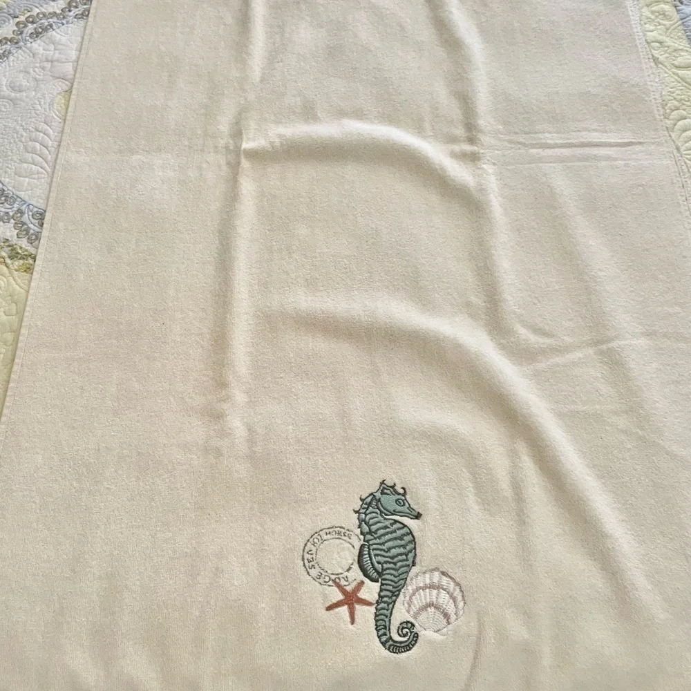 Avanti The Art of the Bath Embroidered Seahorse 199% Cotton Towel Set Six Pieces